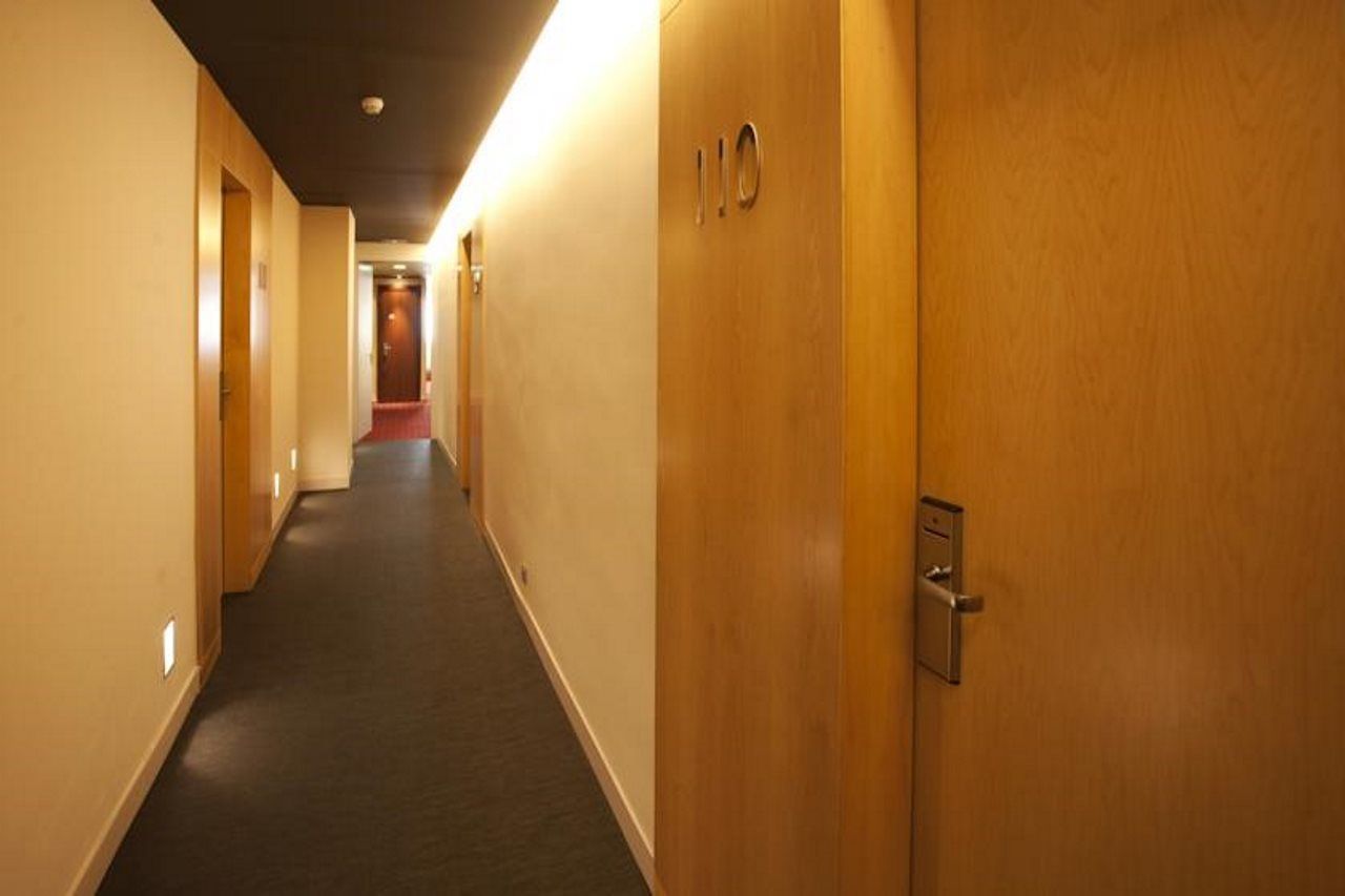 Hotel Urpi Sabadell Zewnętrze zdjęcie
