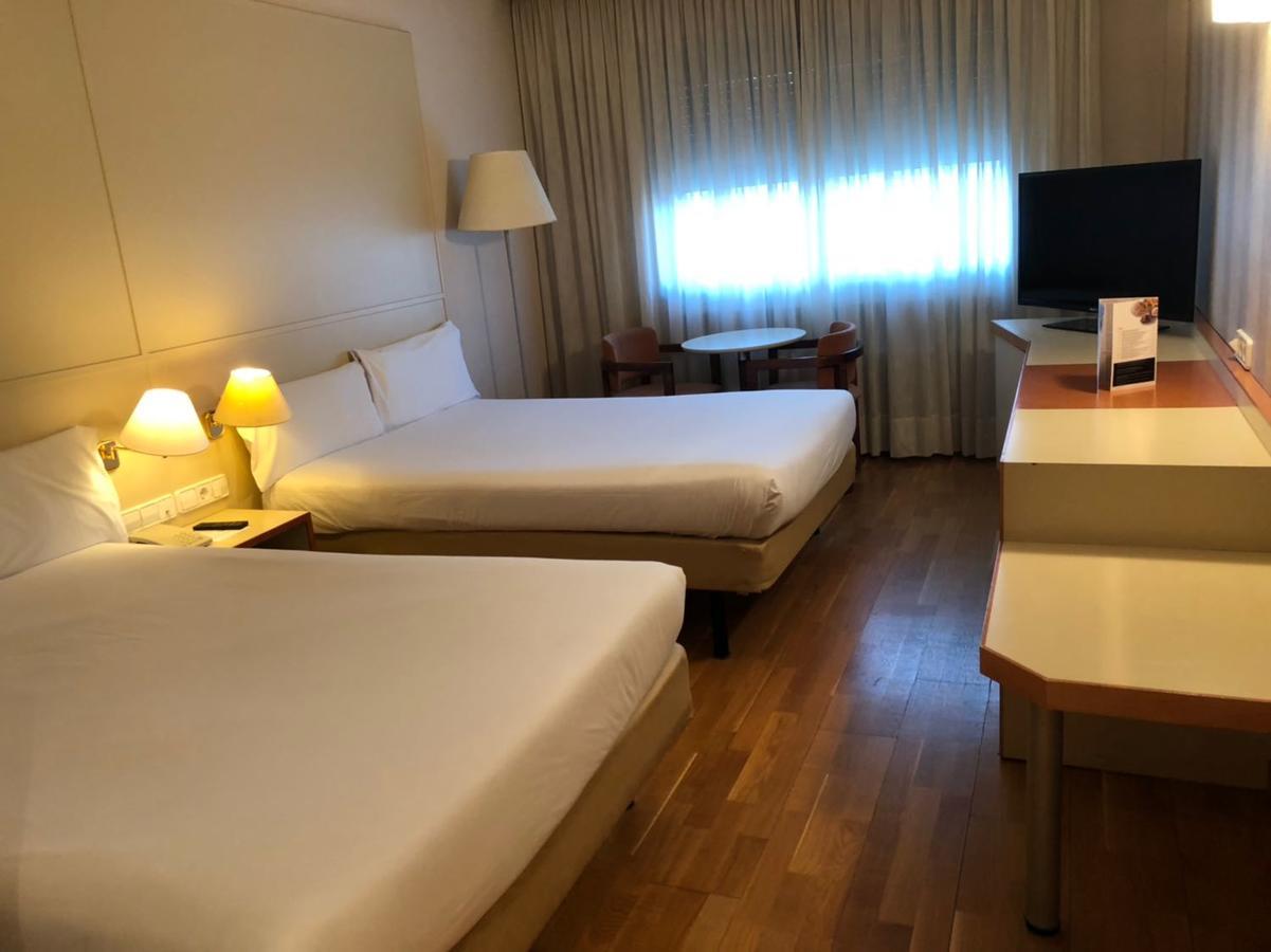 Hotel Urpi Sabadell Zewnętrze zdjęcie